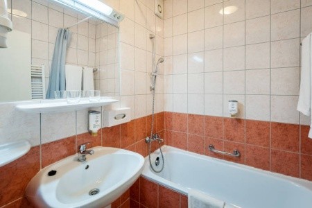 Maďarsko Západné Zadunajsko Hunguest Hotel Freya 5 dňový pobyt Polpenzia Vlastná August 2026 (19/08/26-23/08/26)