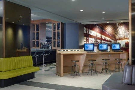 The Manhattan At Times Square - 8