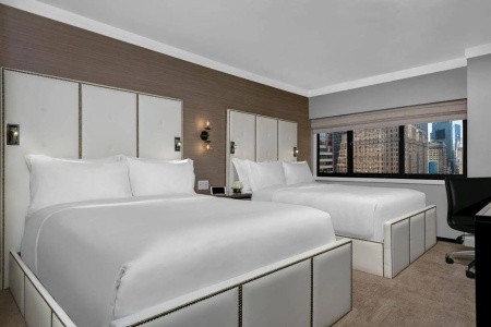 The Manhattan At Times Square - 14