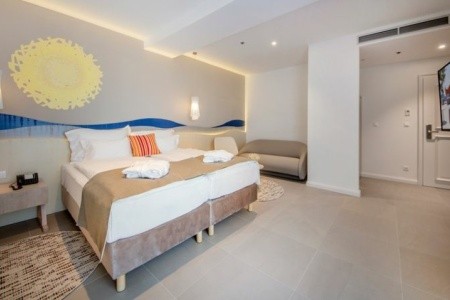 Bluesun Hotel Jadran - 9