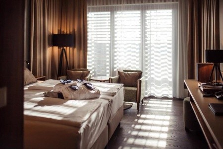 Rakúsko Dolné Rakúsko Therme Laa Hotel & Spa 5 dňový pobyt Polpenzia Vlastná July 2026 (19/07/26-23/07/26)