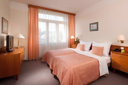 Lazensky Palace - 10