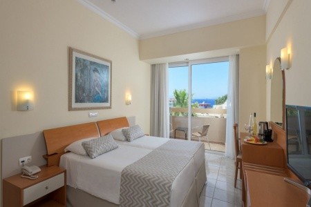 Sun Beach Resort Complex - 53