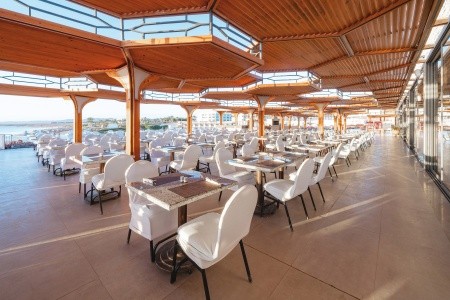 Sirena Beach Resort & Spa - 23