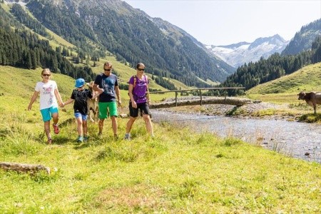Rakúsko Zillertal Arena Alpenwelt Resort Alpenrose 5 dňový pobyt Polpenzia Vlastná August 2026 (19/08/26-23/08/26)