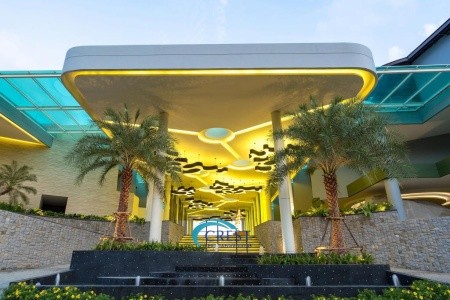 The Crest Resort & Pool Villas Phuket - 4