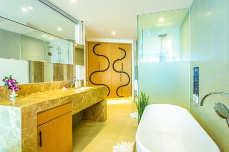 Thajsko Phuket The Crest Resort & Pool Villas Phuket 14 dňový pobyt Polpenzia Letecky Letisko: Praha September 2026 (30/09/26-13/10/26)