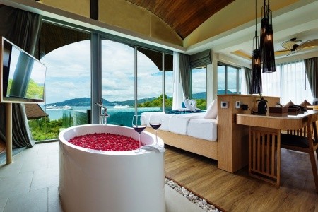 Thajsko Phuket The Crest Resort & Pool Villas Phuket 14 dňový pobyt Polpenzia Letecky Letisko: Praha September 2026 (30/09/26-13/10/26)