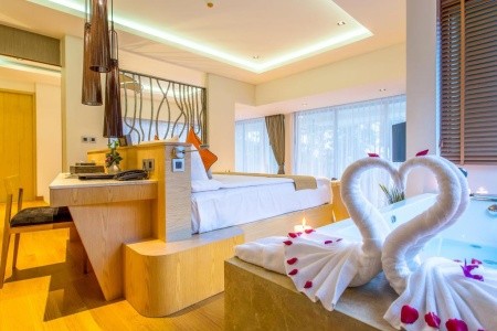 Thajsko Phuket The Crest Resort & Pool Villas Phuket 14 dňový pobyt Polpenzia Letecky Letisko: Praha September 2026 (30/09/26-13/10/26)