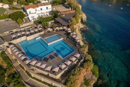 Peninsula Resort & Spa - 9