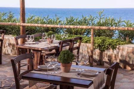 Peninsula Resort & Spa - 25