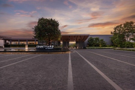 Courtyard By Marriott Phuket Chalong Bay Resort - 1