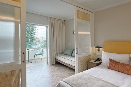 Louis Imperial Beach - 91