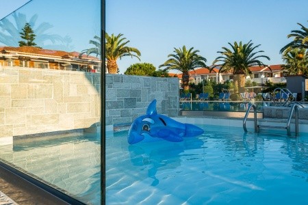 Golden Sun Hotel - 3