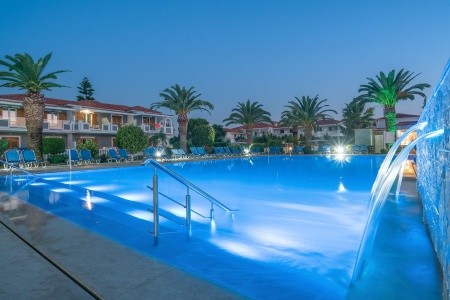 Golden Sun Hotel - 12