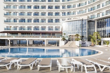 Španielsko Costa Dorada Best Negresco 15 dňový pobyt Polpenzia Letecky Letisko: Praha September 2026 ( 2/09/26-16/09/26)