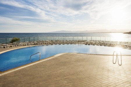 Španielsko Costa Dorada Best Negresco 15 dňový pobyt Polpenzia Letecky Letisko: Praha September 2026 ( 2/09/26-16/09/26)