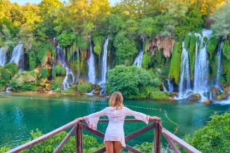 Plitvická jezera a Krka: průvodce, tipy a inspirace na cestu k nejkrásnějším vodopádům Chorvatska