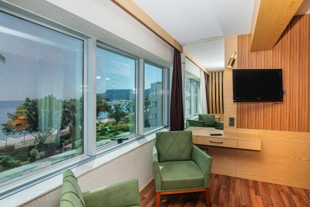 Fame Residence Beach - 51