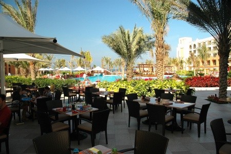 Shangri - La's Al Bandar - 11