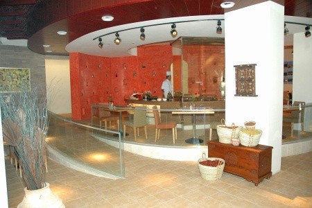 Shangri - La's Al Bandar - 38