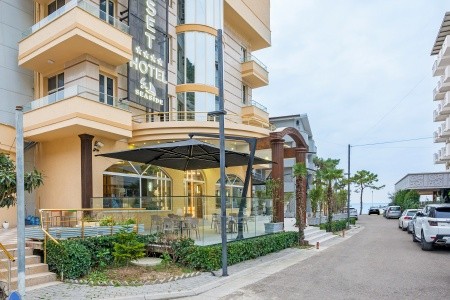 Albánie, Durrës, Sunset, za <span>16.790</span> Kč