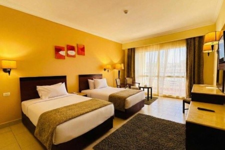 Regency Plaza Aquapark & Spa - 69