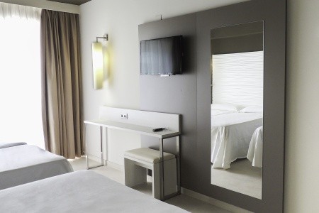 Španielsko Costa Dorada Augustus Cesar 15 dňový pobyt Plná penzia Letecky Letisko: Praha September 2026 (15/09/26-29/09/26)