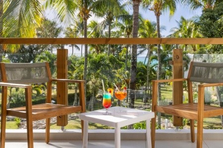 Coral Azur Beach Resort (Mon Choisy)