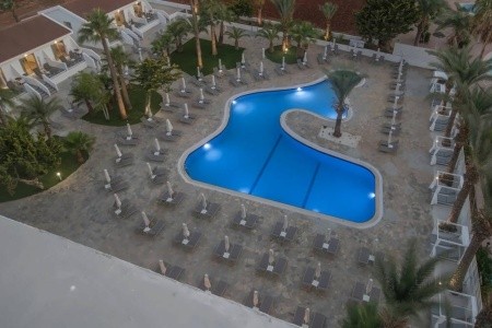 Bohemian Gardens - 7