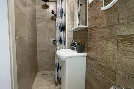 Chorvátsko Makarská riviéra Apartmány Violeta 8 dňový pobyt Bez stravy Vlastná October 2026 (17/10/26-24/10/26)