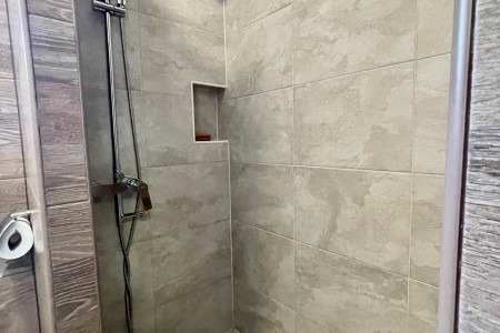 Chorvátsko Makarská riviéra Apartmány Violeta 8 dňový pobyt Bez stravy Vlastná October 2026 (17/10/26-24/10/26)