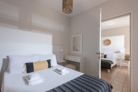 Alexander House - 24