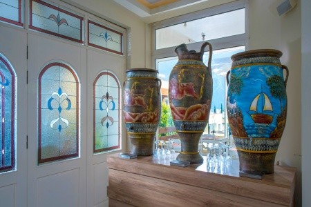 Alexander House - 30