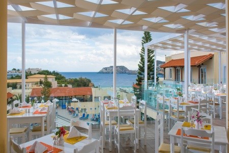 Alexander House - 33