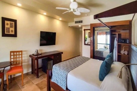 Catalonia Yucatan Beach Resort & Spa - 8