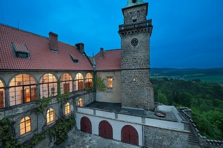 Zámek Hrubá Skála - 2