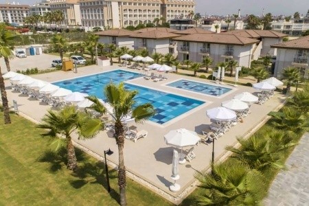 Crystal Boutique Beach Resort & Spa - 2