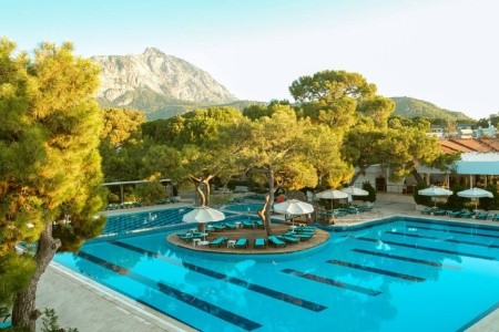 Crystal Prestige Elite (Ex. Le Chateau De Prestige) - 10