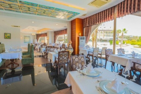 Crystal Prestige Elite (Ex. Le Chateau De Prestige) - 33