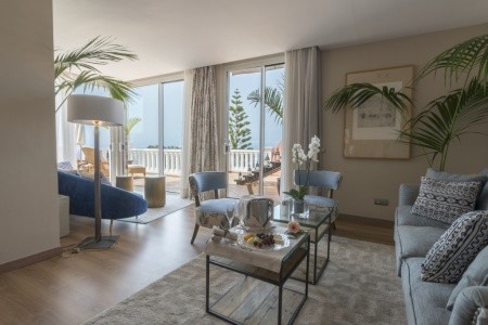 Kanárske ostrovy Tenerife Bahía Del Duque Las Villas 10 dňový pobyt Polpenzia Letecky Letisko: Budapešť September 2026 (17/09/26-26/09/26)