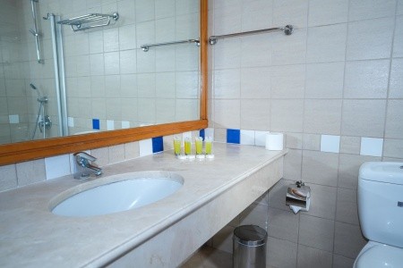 Paphos Gardens Holiday Resort - 57