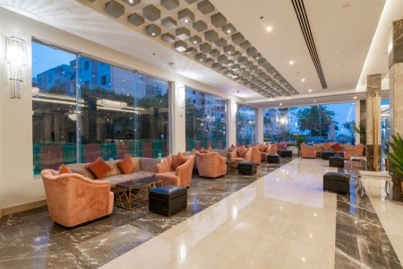 Sphinx Aqua Park Beach Resort - 9