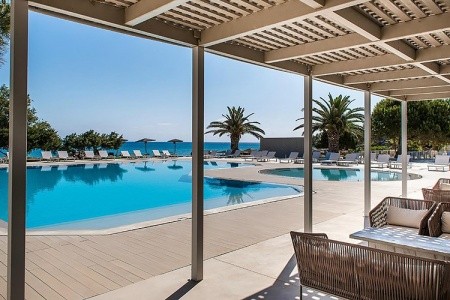 The Bay Hotel & Suites - 29