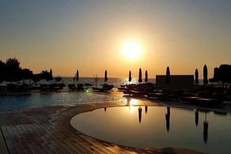 The Bay Hotel & Suites - 42