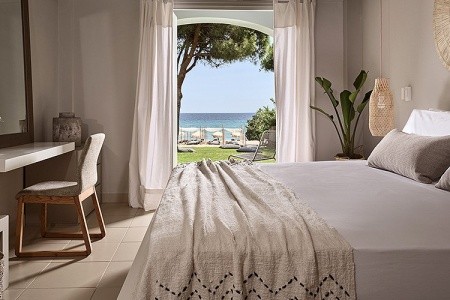 The Bay Hotel & Suites - 54