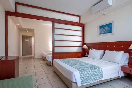 Royal & Imperial Belvedere - 30