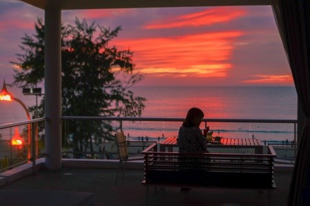 Thajsko Phuket Paradox Resort Phuket (Ex: Mövenpick Resort & Spa Karon Beach Phuket) 13 dňový pobyt Raňajky Letecky Letisko: Viedeň November 2026 (28/11/26-10/12/26)