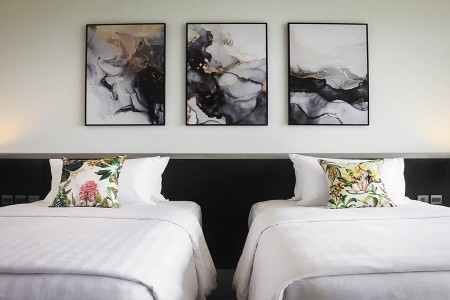 Thajsko Phuket Paradox Resort Phuket (Ex: Mövenpick Resort & Spa Karon Beach Phuket) 13 dňový pobyt Raňajky Letecky Letisko: Viedeň November 2026 (28/11/26-10/12/26)