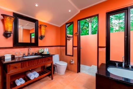 Thajsko Phuket Paradox Resort Phuket (Ex: Mövenpick Resort & Spa Karon Beach Phuket) 13 dňový pobyt Raňajky Letecky Letisko: Viedeň November 2026 (28/11/26-10/12/26)